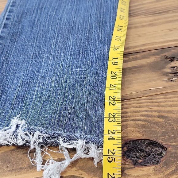 a.n.a. Cropped Classic Denim Pants. Size 8. EUC - Picture 7 of 7